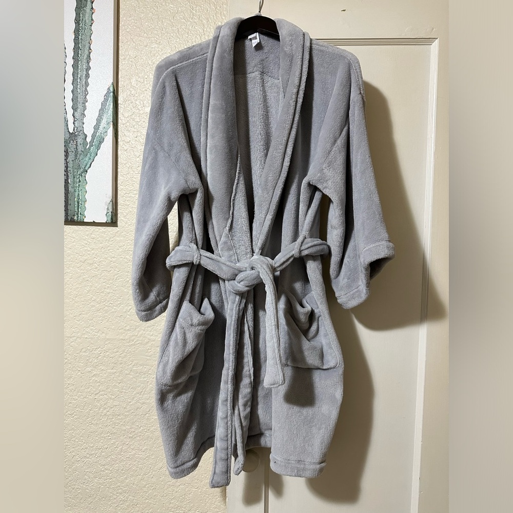 Grey bathrobe, size XL/XXL